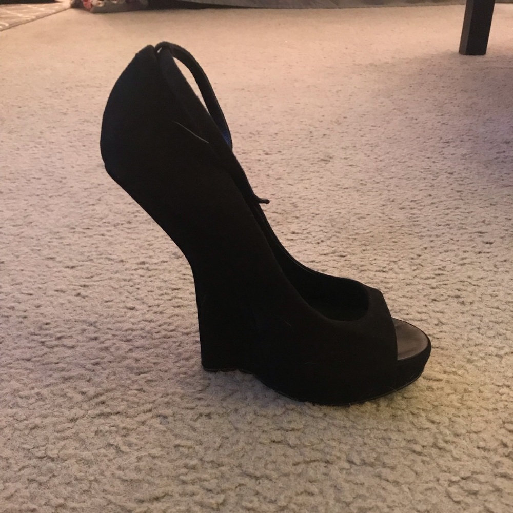 Giuseppe Zanotti Sculpted Wedge Heels